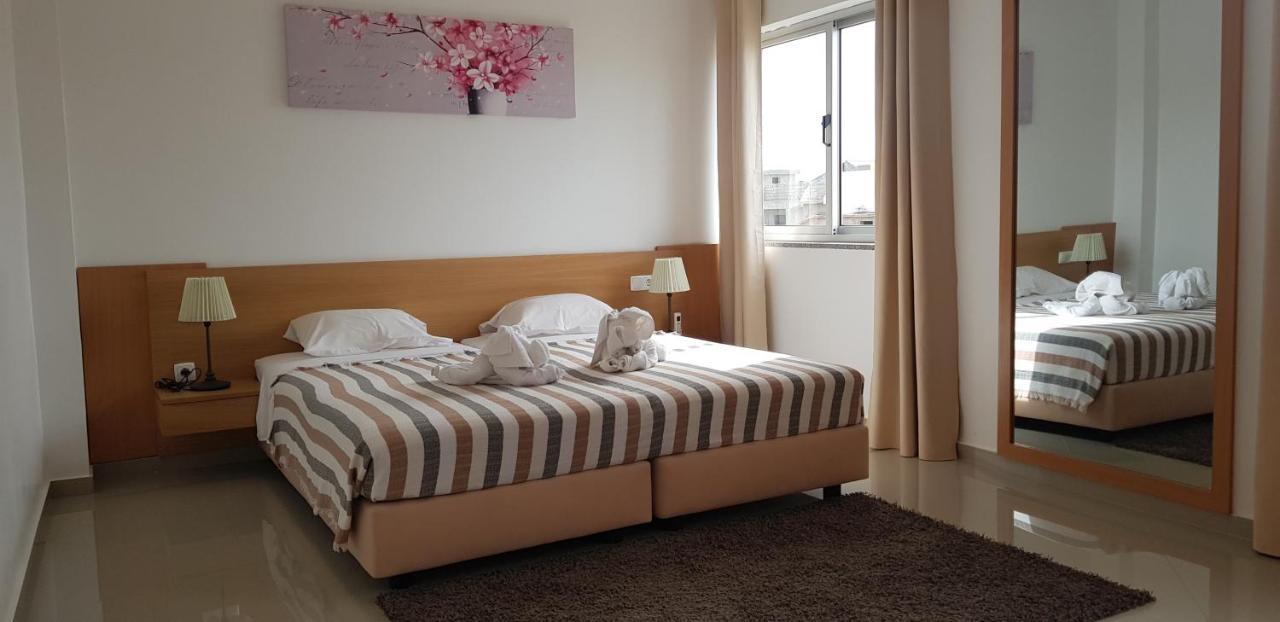 Apartamentos Decor Таррафал Екстер'єр фото